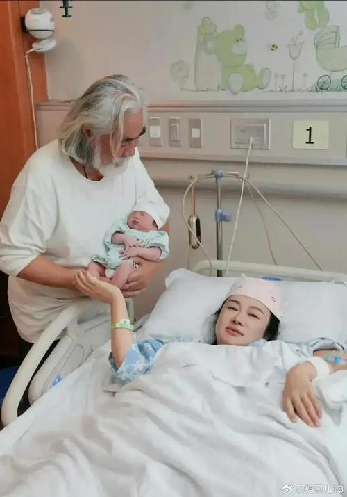 张纪中是否通过试管婴儿技术得子？
