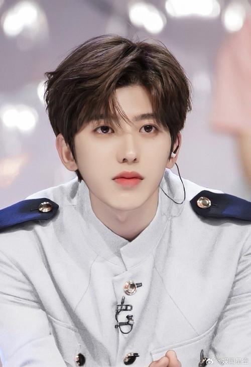 男性明星