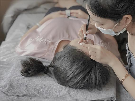 试管婴儿期间纹眉是否会影响胎儿健康？