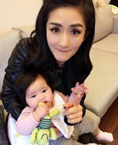 谢娜回应女儿试管婴儿传闻：真相是什么？